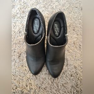 Dexflex Comfort Women's Black Ankle Boots